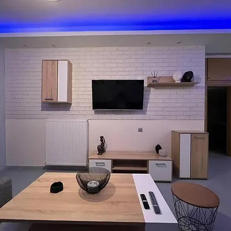 Vip Apt. Pezodromos Kalamarias Apartamento *